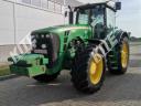 John Deere 8230