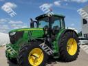 John Deere 6215R