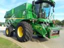 John Deere S690