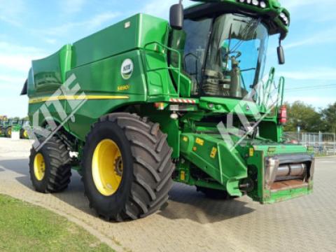 John Deere S690 John Deere S690