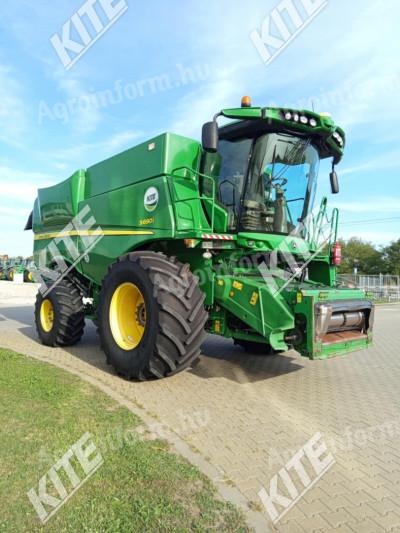 John Deere S690