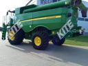 John Deere S690
