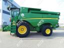 John Deere S690
