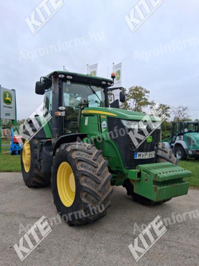 John Deere 7230R