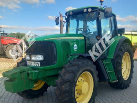 John Deere 6520