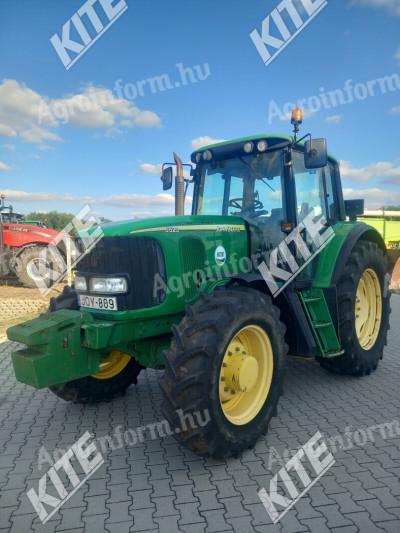 John Deere 6520