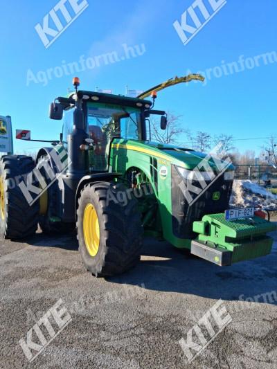 John Deere 8320R