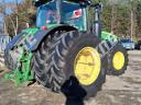 John Deere 8320R