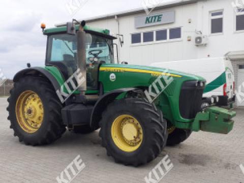 John Deere 8320