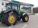 John Deere 8320