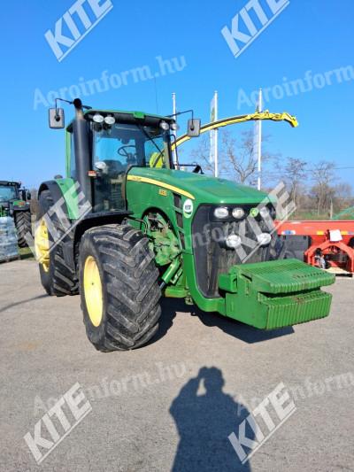 John Deere 8330