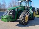 John Deere 8330