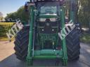John Deere 6215R