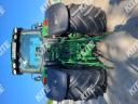 John Deere 6215R