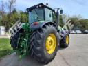 John Deere 8330