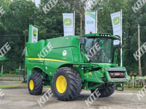 John Deere S770 John Deere S770