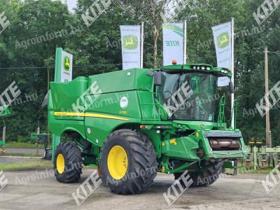 John Deere S770