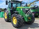 John Deere 6215R