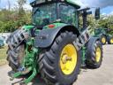 John Deere 6215R