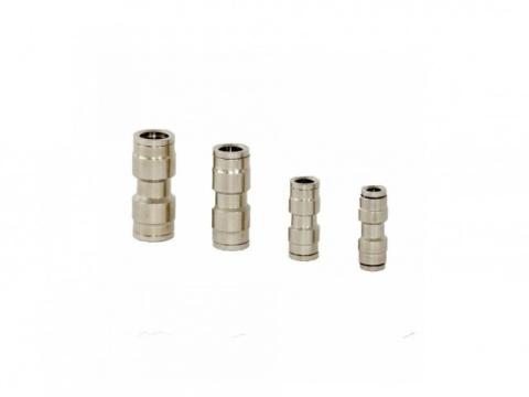 Levegőcső, fékcső toldó fém, 12/12mm Levegőcső, fékcső toldó fém, 12/12mm