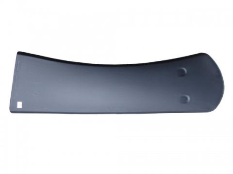 MTZ első sárvédő lemez műanyag, 110x32 cm MTZ első sárvédő lemez műanyag, 110x32 cm