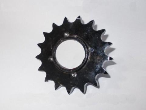 Oros lánckerék Z=17 (Nas 676) Oros lánckerék Z=17 (Nas 676)