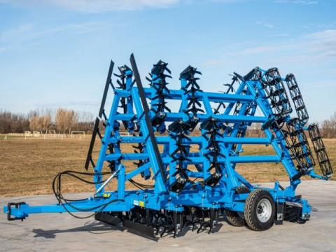 Ásóborona 7,2 méteres, vontatott, rögtörővel, hidr.felcsukással, símítólappal, Ásóborona 7,2 méteres, vontatott, rögtörővel, hidr.felcsukással, símítólappal,