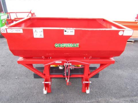 Műtrágyaszóró 2 tárcsás, hidr. nyitás-zárás (800 literes) kardántengellyel és védőponyvával, Growmak Műtrágyaszóró 2 tárcsás, hidr. nyitás-zárás (800 literes) kardántengellyel és védőponyvával, Growmak