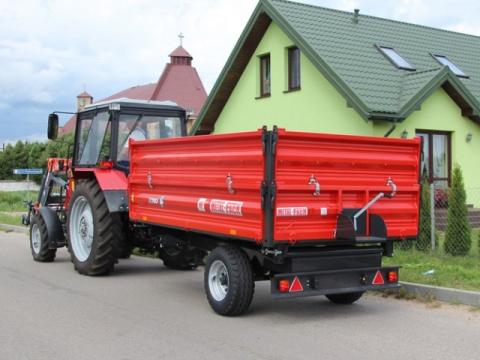 Pótkocsi egytengelyes 3,8 tonnás, Metal-Fach  Pótkocsi egytengelyes 3,8 tonnás, Metal-Fach