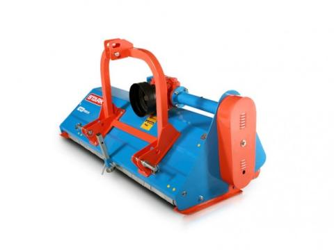 Szárzúzó / Mulcsozó, 155 cm-es, STARK, (kalapácsos, Kardántengellyel) Szárzúzó / Mulcsozó, 155 cm-es, STARK, (kalapácsos, Kardántengellyel)