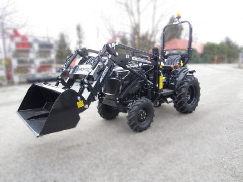 Captain 263 traktor, 4 kerék hajtású, agri gumiabroncsokkal, Metro-Stal homlokrakodóval