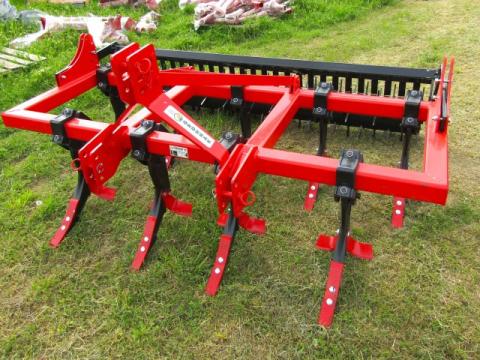 Szántóföldi középmély talajlazító, függesztett, 2,4 m, 9 késes, tüskés hengerrel, Growmak Szántóföldi középmély talajlazító, függesztett, 2,4 m, 9 késes, tüskés hengerrel, Growmak