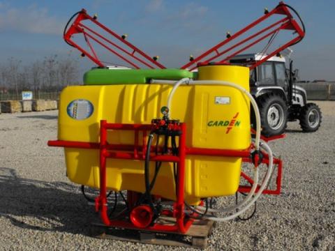 Permetező 1000 literes szántóföldi 15 méteres kerettel, GARDEN-JET  Permetező 1000 literes szántóföldi 15 méteres kerettel, GARDEN-JET