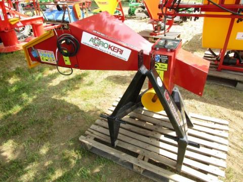 Ágaprító Remet R80-4 késes (faág daraboló, faaprító)  Ágaprító Remet R80-4 késes (faág daraboló, faaprító)