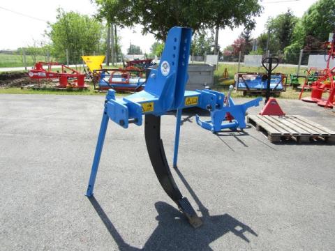 1 késes altalajlazító ( mélylazító) 1 késes altalajlazító ( mélylazító)