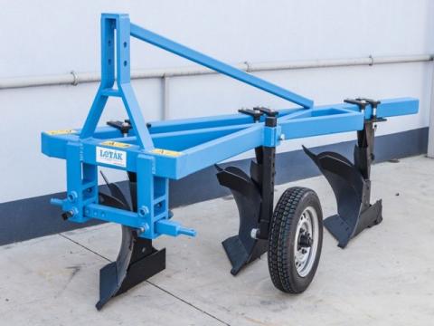 Eke 3 fejes, 35cm/fej, fogás szélességű, 60-100 LE traktorhoz Eke 3 fejes, 35cm/fej, fogás szélességű, 60-100 LE traktorhoz