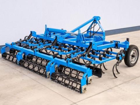 Kombinátor 3,6 m-es Hidr. felcsukható vázas, dupla rögtörővel Kombinátor 3,6 m-es Hidr. felcsukható vázas, dupla rögtörővel