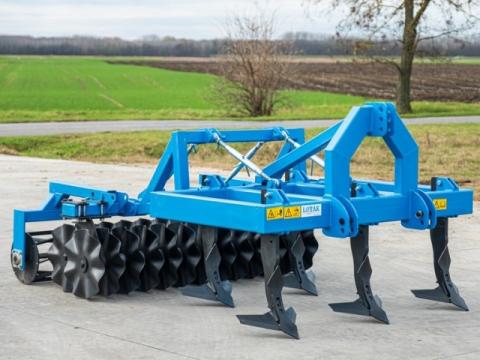 Szántóföldi kultivátor - Grubber, függesztett, 2 m, 5 késes Szántóföldi kultivátor - Grubber, függesztett, 2 m, 5 késes