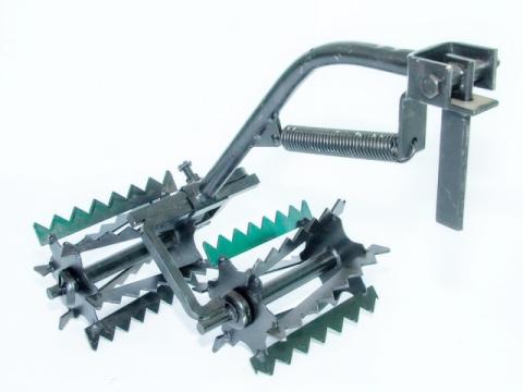 Sorközművelő kultivátorhoz, rugós, dupla rögtörős adapter Sorközművelő kultivátorhoz, rugós, dupla rögtörős adapter