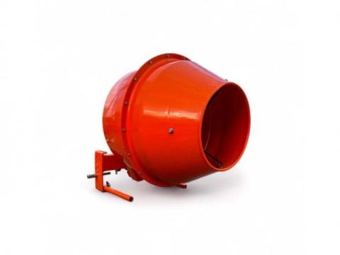 Betonkeverő traktor hajtású, 140 literes, hidr. billentéssel, kardántengellyel Betonkeverő traktor hajtású, 140 literes, hidr. billentéssel, kardántengellyel