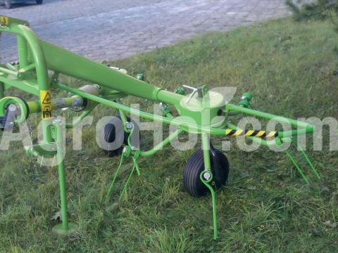 Zagroda 2,2 m-es rendkezelő (2 rotoros, hátra szerelhető, fogaskerék hajtással rendelkező) Zagroda 2,2 m-es rendkezelő (2 rotoros, hátra szerelhető, fogaskerék hajtással rendelkező)