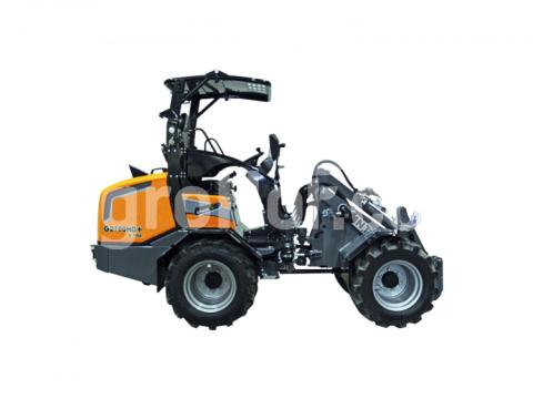 Giant Gumikerekes rakodógép (max 2325Kg) Giant Gumikerekes rakodógép (max 2325Kg)