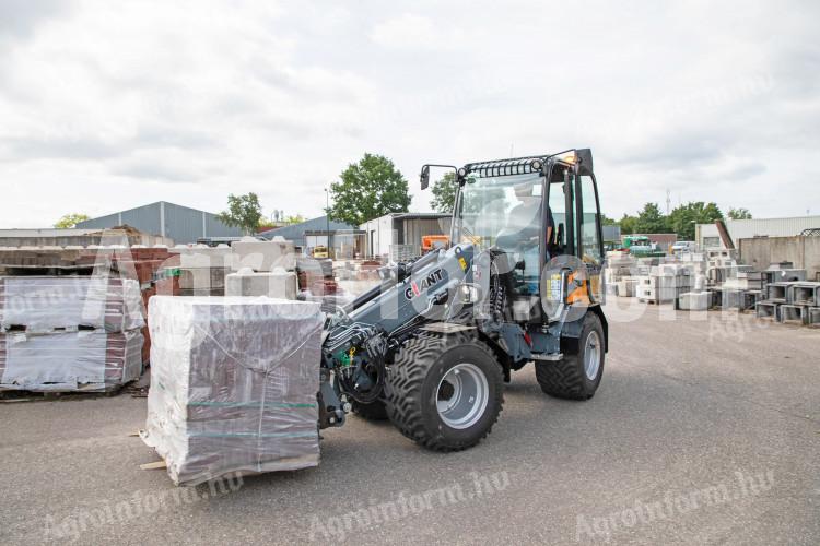Giant Teleszkópos rakodógép 50Le (max 2350kg)