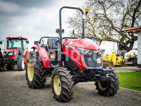 Yanmar Traktor bukókerettel 60 lóerős Yanmar Traktor bukókerettel 60 lóerős