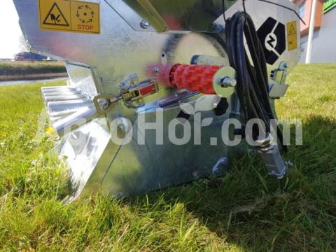 Zocon Munkagépre szerelhető levegőfúvós vetőgép (150 l) Zocon Munkagépre szerelhető levegőfúvós vetőgép (150 l)