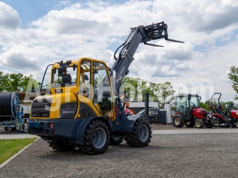 Eurotrac Teleszkópos rakodó (max: 2100 kg)