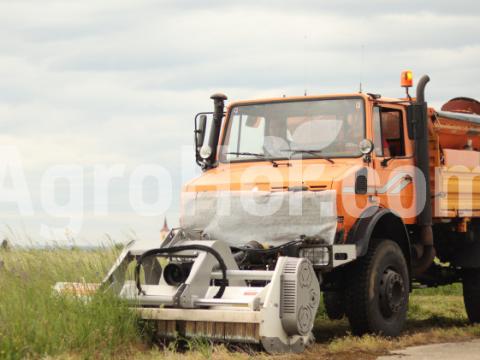 AARDENBURG 2,8 m-es vízszintes tengelyű szárzúzó frontra is szerelhető hidraulikus oldalkitolással AARDENBURG 2,8 m-es vízszintes tengelyű szárzúzó frontra is szerelhető hidraulikus oldalkitolással