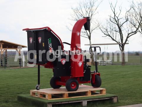 Ceccato Olindo Benzinmotoros faaprító elektromos indítással (fa átmérője: max. 13 cm) Ceccato Olindo Benzinmotoros faaprító elektromos indítással (fa átmérője: max. 13 cm)