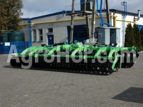 Bomet 5 m-es hidraulikusan összecsukható rövid tárcsa (2 soros, 40 db tárcsa) - Függesztett