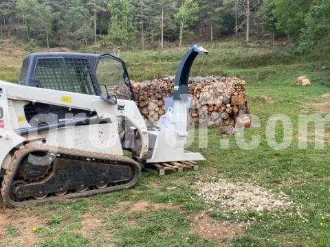 AARDENBURG Hidraulikus gallyaprító Bobcat gépekhez (max. 10 cm) AARDENBURG Hidraulikus gallyaprító Bobcat gépekhez (max. 10 cm)